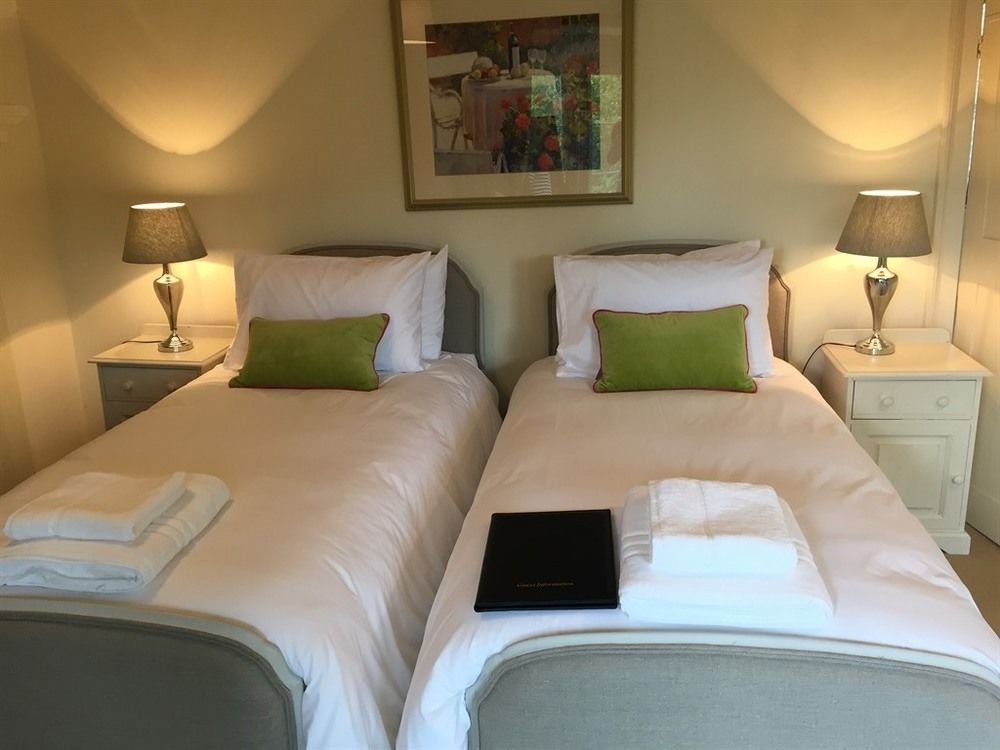 คาสเซิล ฟาร์ม เฮาส์ บีแอนด์บี Bed & Breakfast คอร์บี ภายนอก รูปภาพ